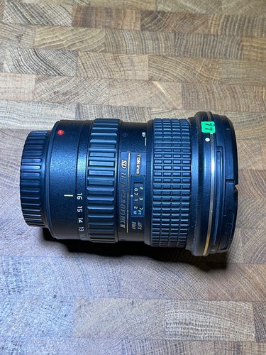 Tokina 8 at x - mm, pro